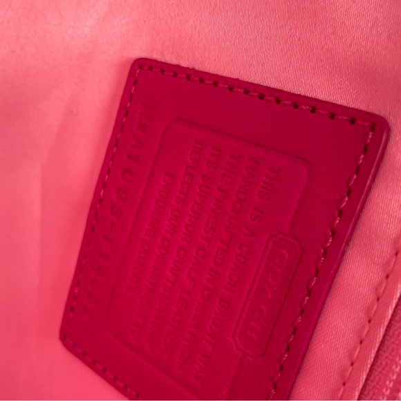 Pink coach purse set - Picture 2 of 9